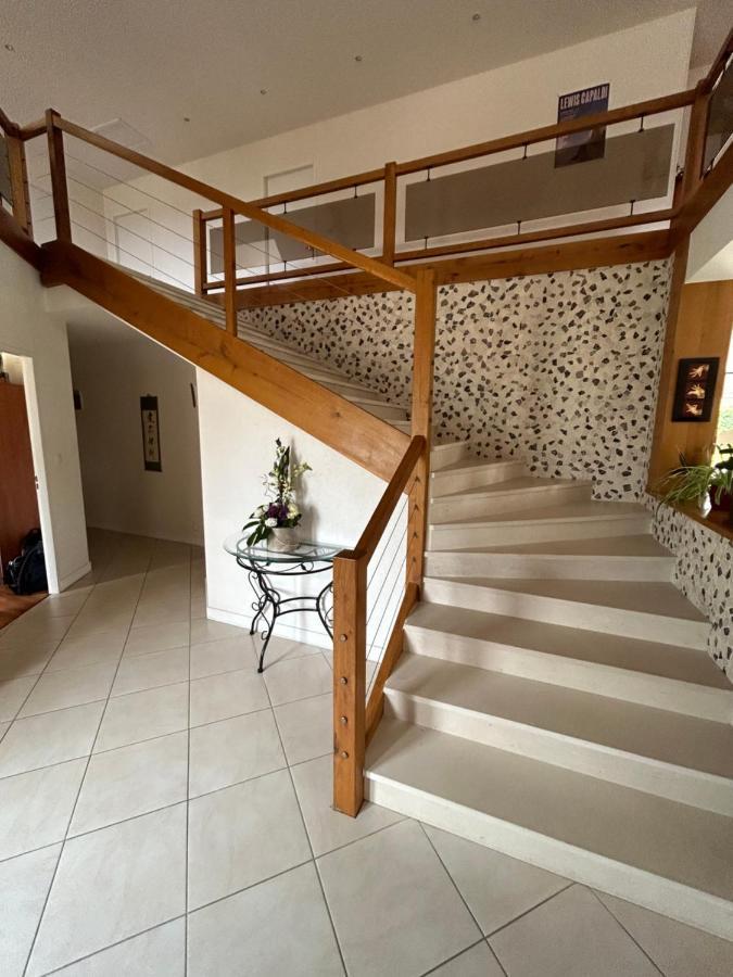 Monthoiron Maison Karmanor מראה חיצוני תמונה