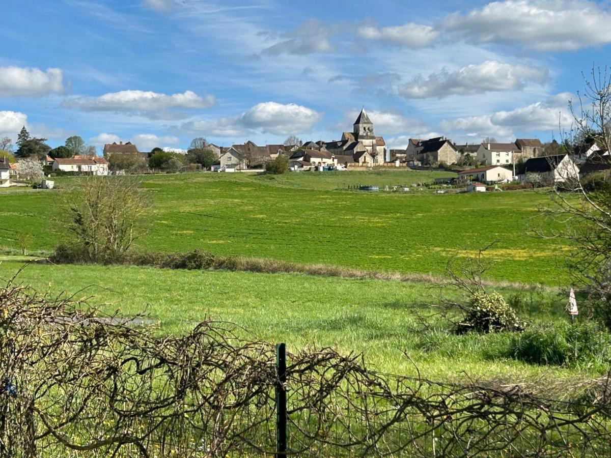 Monthoiron Maison Karmanor מראה חיצוני תמונה